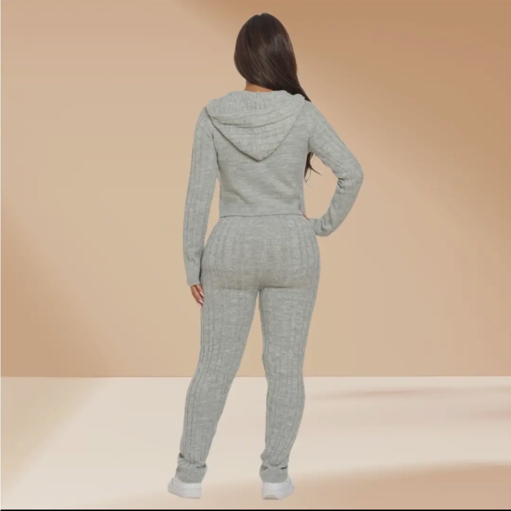 Hooded Knit Set - Picture 5 of 7